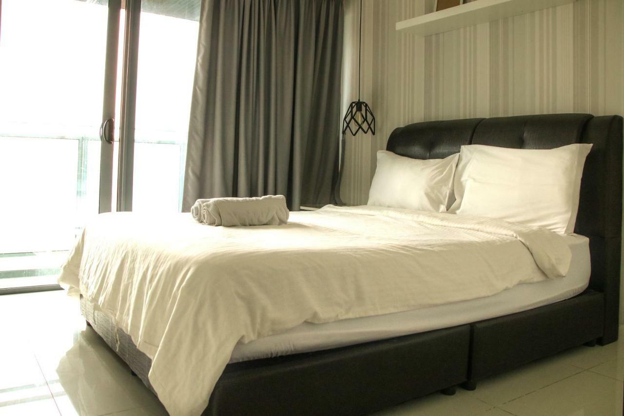 Mercu Summer Suite Klcc @ Penguin Homes Куала-Лумпур Экстерьер фото